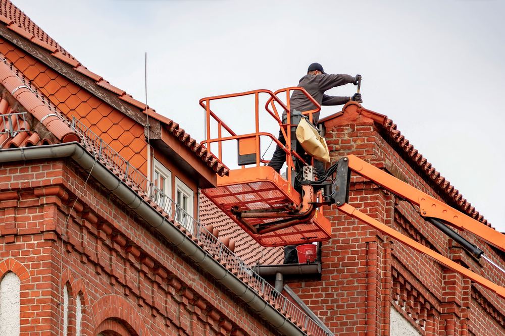 Couvreur en intervention sur une toiture